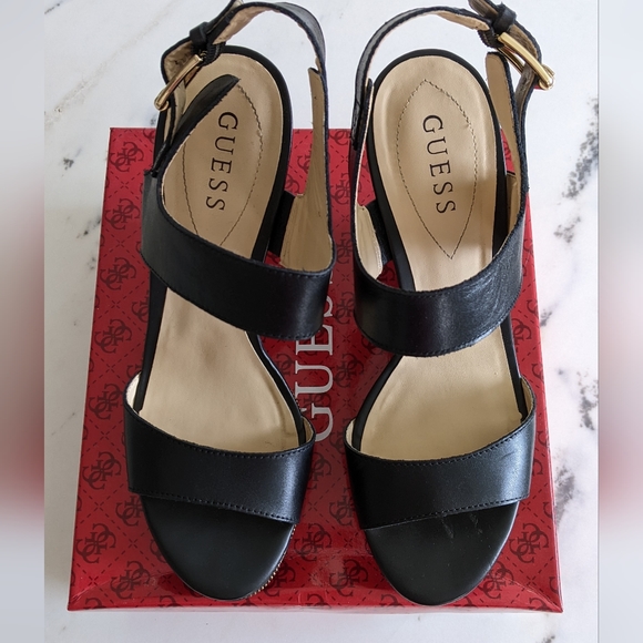 Guess Jazminn women's black leather wedge, 9.5M - Picture 2 of 6